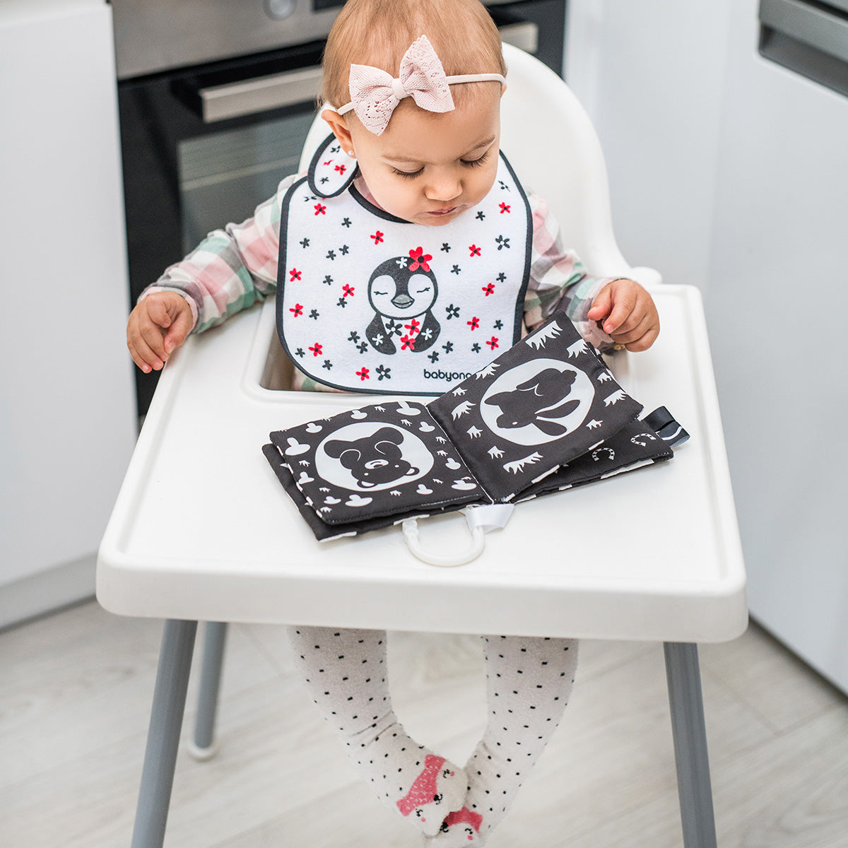 Black & White Sensory Book