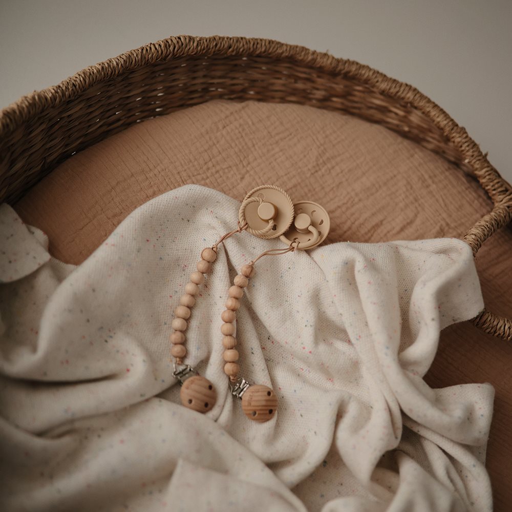 Pacifier Clip Hera Faux Wood Mushie