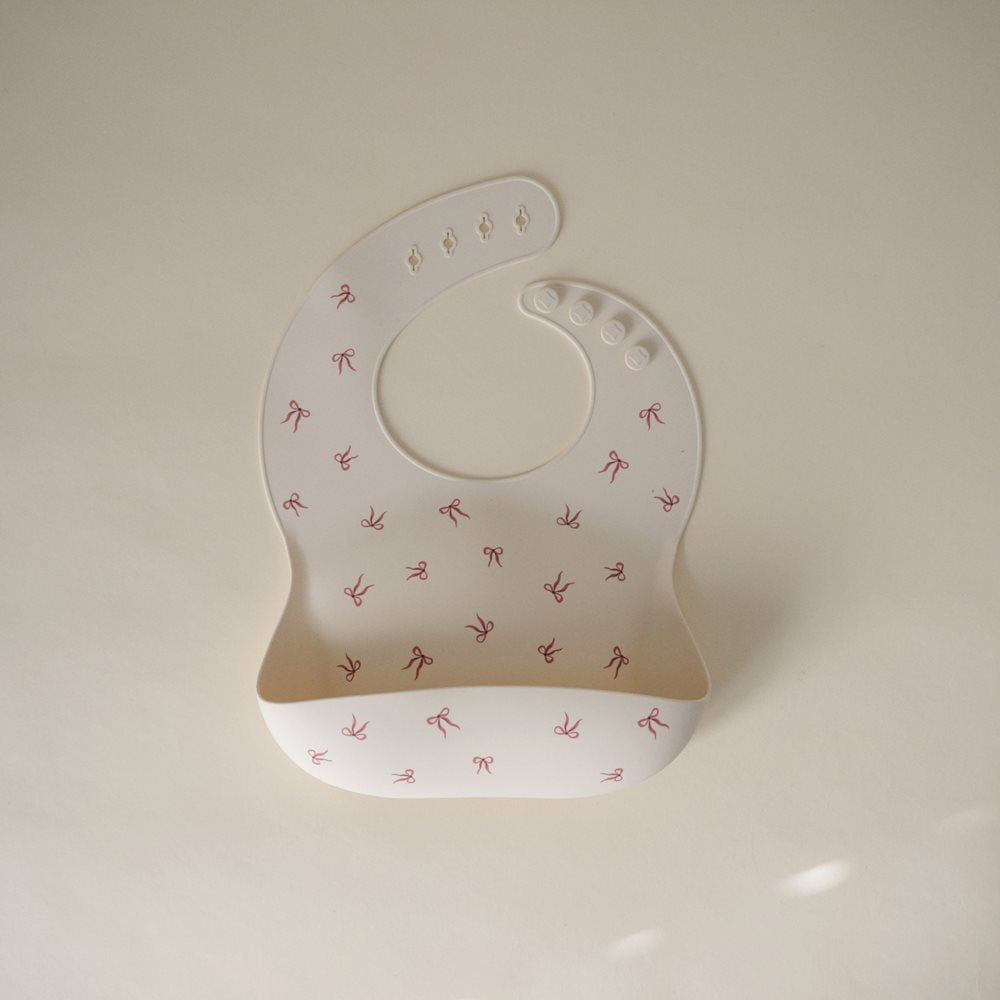 Silicone Bib Silver Bows Mushie