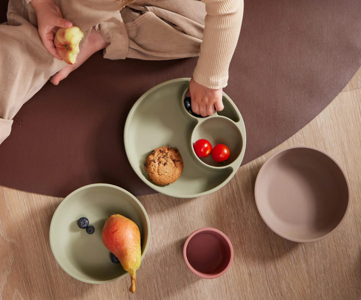 Silicone Divided Plate – Green